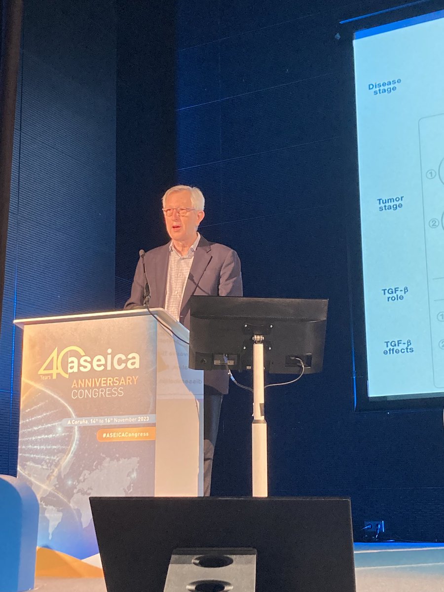 It is a privilege to start #ASEICAcongress ⁦listening to ⁦<a href="/LabMassague/">MassagueLab</a>⁩ explaining how he started his lab and the fundamental discoveries he has done. Happy birthday ⁦<a href="/ASEICAnews/">ASEICA</a>⁩! 🧬🔬🧫