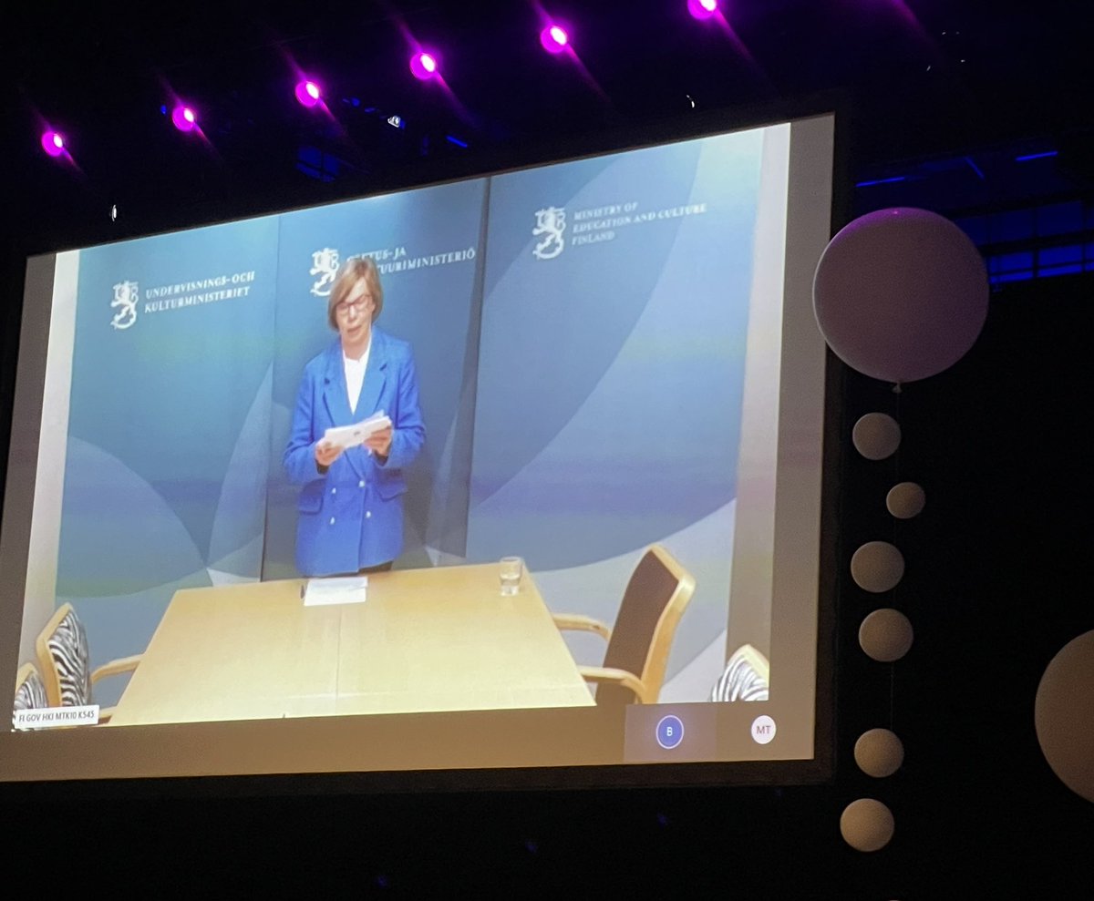 Ministeri <a href="/annamaja/">Annamaja</a> Henrikssonin
terveiset #VAKS2023 seminaariin Kotkaan: #ammatillinenkoulutus’lla on tärkeä rooli yhteiskunnassa ja koulutusjärjestelmässä. Mitä Suomi ja alueet tarvitsevat tulevaisuudessa. Tähän meidän on löydettävä yhdessä ratkaisut. <a href="/okmfi/">Opetus- ja kulttuuriministeriö</a> <a href="/Omniasome/">Omnia</a>