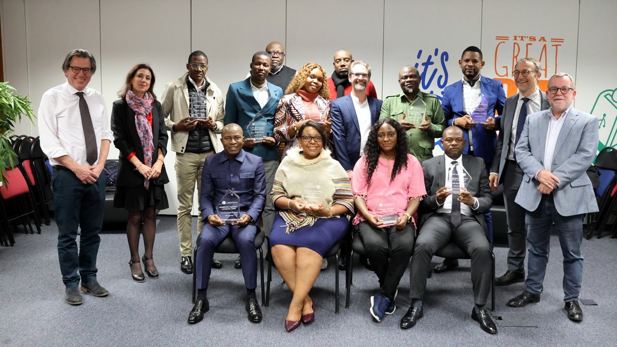 Nous sommes heureux d’avoir de nouveau accueilli une délégation de <a href="/Presidence_RDC/">Présidence RDC 🇨🇩</a>  pour une formation d’approfondissement portant sur la rédaction des textes normatifs et la #légistique du 6 au 8 novembre 2023. 
<a href="/Cour_constRdc/">Cour constitutionnelle RDC</a> @infojordc
<a href="/guelord_luema/">Guelord LUEMA</a> <a href="/Angy67472130/">Yvette Mukendi Muanjelu</a>
<a href="/Lobo_ALK/">André LOBO KWETE</a>