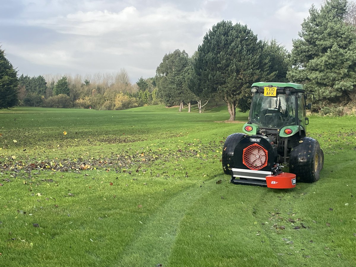 ryan_oliver1's tweet photo. Just about dry enough to head out with our new @Trilo_equipment B7 Blower, courtesy of FG Adamsons. Clearing the course of leaf litter &amp; debris. Thanks again for the continued investment from the company @CottinghamParks https://t.co/HL7DcxUWzW