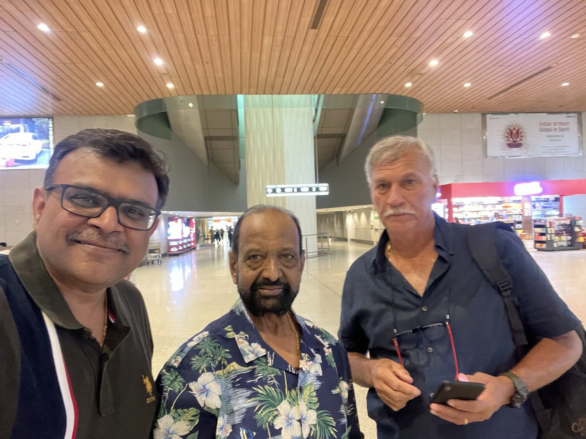 Indian #Cricket owes a lot to them - and so do many Indian players they nurtured - @iRogerBinny Gundappa Viswanath <a href="/cricketworldcup/">ICC Cricket World Cup</a> <a href="/ICC/">ICC</a> <a href="/RaviShastriOfc/">Ravi Shastri</a>. Pleasure meeting them at the Mumbai Airport today. #WorldCup2023india