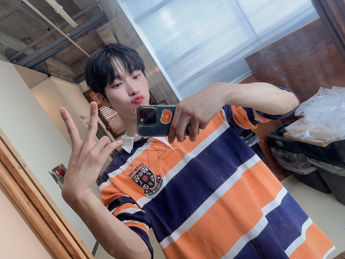 OnlyOneOfmember's tweet photo. [#나인] 라욘들! 🦁 온리원오브 치즈그라탕 많관사부!!❣(사진은 팬클럽 사진인 건 안 비밀🤫)

#OnlyOneOf #온리원오브 https://t.co/ygbe63UozQ