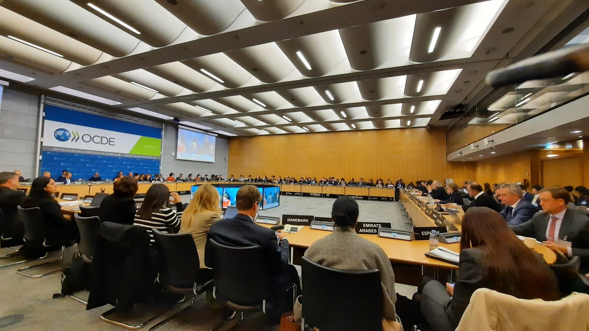 Anne Tolvanen (@annetolvanen) on Twitter photo Terkkuja <a href="/OECD/">OECD ➡️ Better Policies for Better Lives</a> päästövähennyskonferenssista Pariisista! 57 jäsenmaata pöydän ääressä. Esittelemme pian #Hiilestäkiinni ohjelmaa ja hankkeita <a href="/LukeFinland/">Luonnonvarakeskus</a>:sta mukana #landusezero <a href="/PTTfi/">PTT</a> <a href="/mmm_fi/">MMM</a> <a href="/FinlandOECD/">FinlandOECD</a> <a href="/MPohjola/">Mikko Pohjola, Ph.D. 🇺🇦🇫🇮</a> <a href="/opruuskanen/">Olli-Pekka Ruuskanen</a> Terkkuja <a href="/OECD/">OECD ➡️ Better Policies for Better Lives</a> päästövähennyskonferenssista Pariisista! 57 jäsenmaata pöydän ääressä. Esittelemme pian #Hiilestäkiinni ohjelmaa ja hankkeita <a href="/LukeFinland/">Luonnonvarakeskus</a>:sta mukana #landusezero <a href="/PTTfi/">PTT</a> <a href="/mmm_fi/">MMM</a> <a href="/FinlandOECD/">FinlandOECD</a> <a href="/MPohjola/">Mikko Pohjola, Ph.D. 🇺🇦🇫🇮</a> <a href="/opruuskanen/">Olli-Pekka Ruuskanen</a>