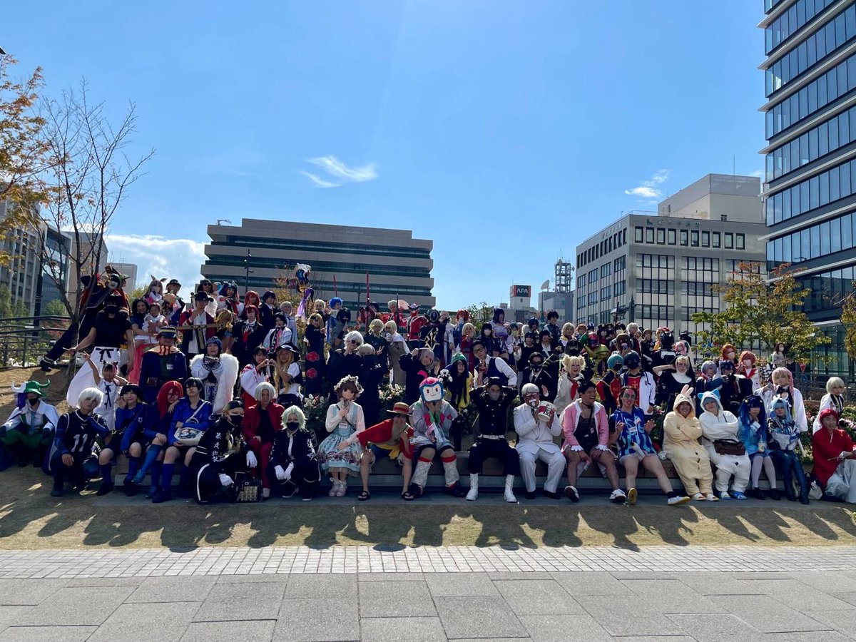 gracos2023's tweet photo. しばらくXが機能しておらず、DMへの回答もできず申し訳ございませんでした。
2日目の集合写真を上げます。
ご協力ありがとうございました！
 #グラこす  #くまフェス  #コスパレ https://t.co/0ZNLKfPEow