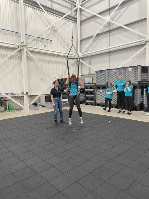 EESWSTEMCymru's tweet image. Thank you to @IRVINGQ_ for an incredible Girls into STEM event last week for Y8 &amp;amp; 9 students from @yggllangynwyd 

Students had a presentation on the company, a full tour of the factory and designed their own safety harness

#GirlsintoSTEM 🪂 🛩️