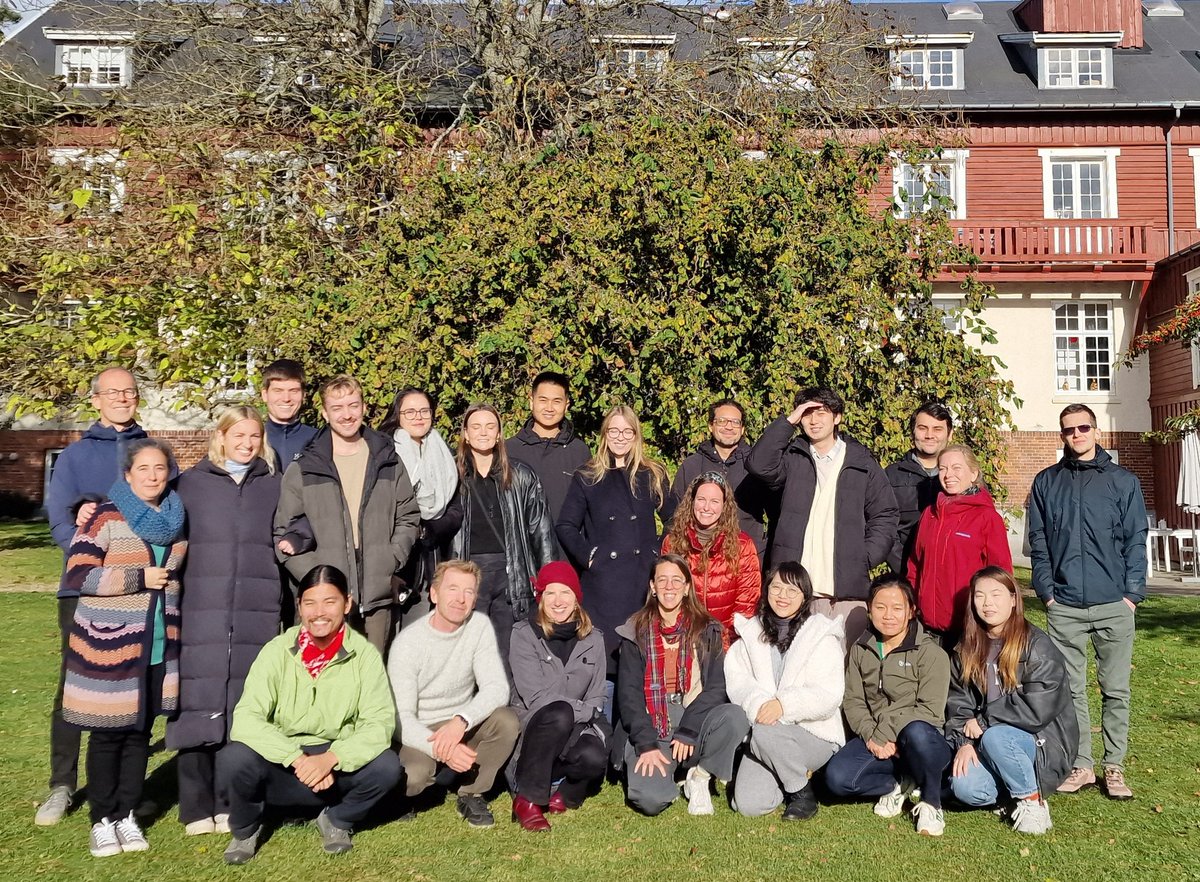 Prof. Riikka Rinnan (@riikka_rinnan) on Twitter photo 🌞Open positions alert!🌞
We are soon announcing several positions at <a href="/VOLT_center/">VOLT - Center for Volatile Interactions</a> in Copenhagen. Lab manager, data analyst, postdoc, PhD student... Stay tuned! 🌞Open positions alert!🌞
We are soon announcing several positions at <a href="/VOLT_center/">VOLT - Center for Volatile Interactions</a> in Copenhagen. Lab manager, data analyst, postdoc, PhD student... Stay tuned!