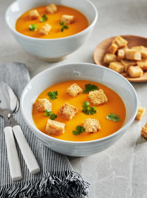calmecam's tweet image. Any soup My Sweetie makes...

He's a soup master.

For myself, my favourite one to make is: Potage Crécy

#KitsWhoCook