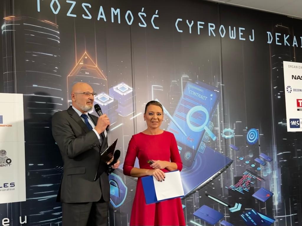 GUNB_Urzad's tweet photo. @DCabanska #GINB podczas konferencji #CommonSign przedstawiła temat "Cyfrowe budownictwo - ewolucja czy rewolucja?". GINB omówiła, trwającą od 2020 r., cyfryzację procesu budowlanego. https://t.co/EHyyoR2bvd