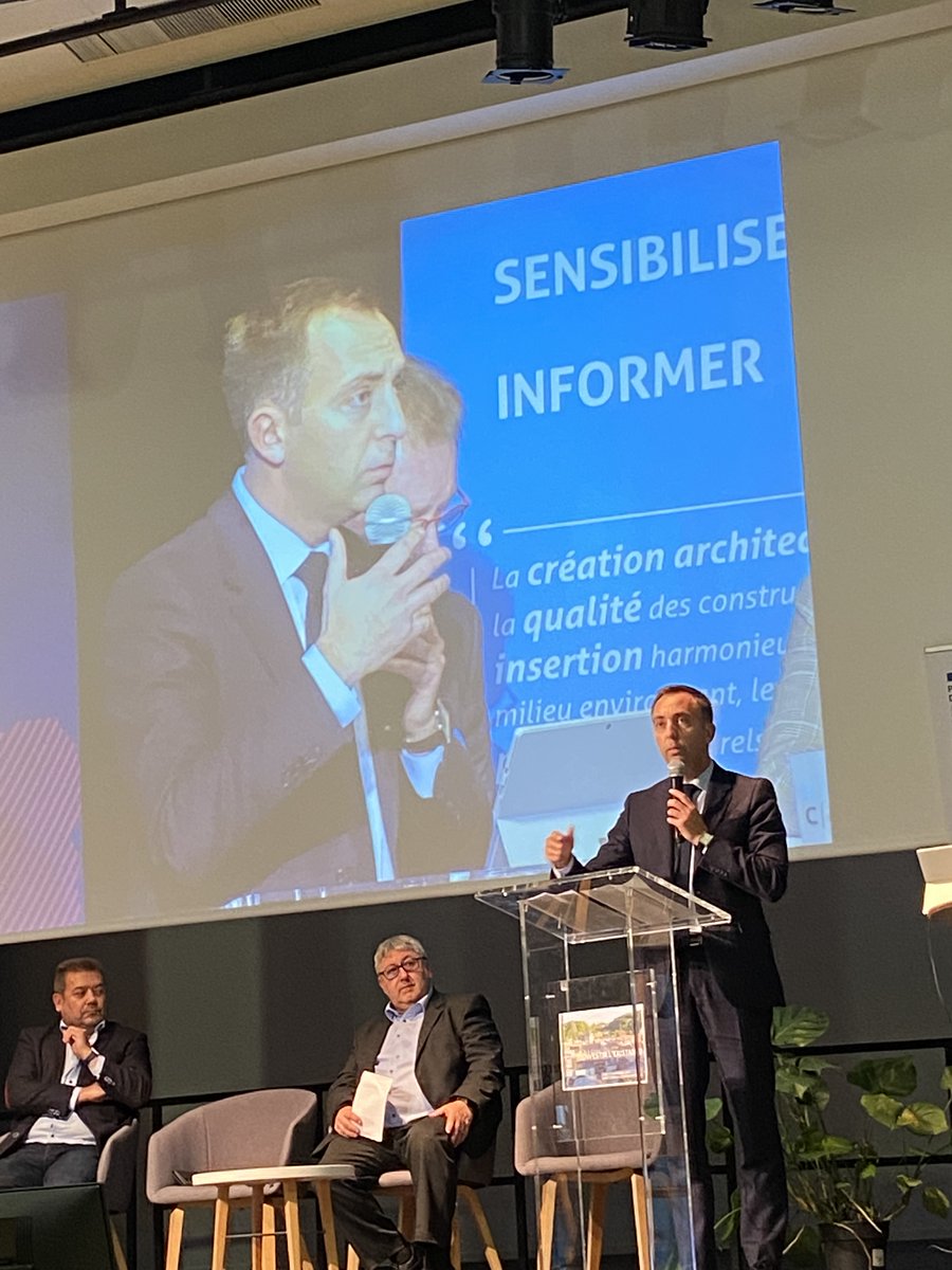 caue_86's tweet image. Belle mobilisation😃hier lors de notre table ronde &quot;Réinvestir l&apos;existant&quot;👉volonté commune de développer les territoires dans un contexte de #zéroartificialisation #ZAN #Vienne86
⏯️Rediffusion bientôt disponible sur caue86.fr