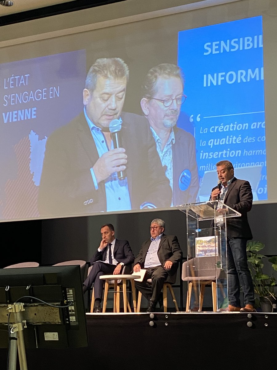 caue_86's tweet image. Belle mobilisation😃hier lors de notre table ronde &quot;Réinvestir l&apos;existant&quot;👉volonté commune de développer les territoires dans un contexte de #zéroartificialisation #ZAN #Vienne86
⏯️Rediffusion bientôt disponible sur caue86.fr