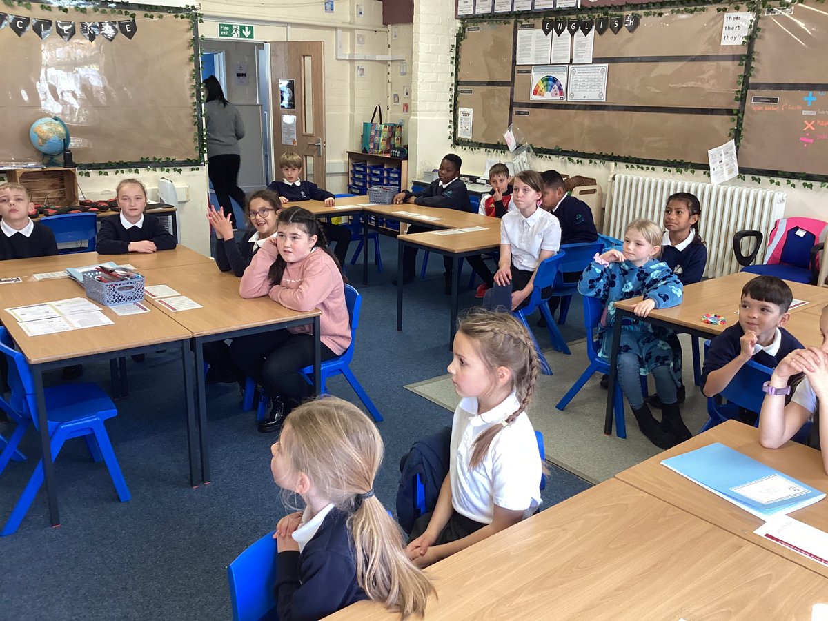 The children had a fantastic assembly and workshop yesterday from Mrs Hill at The Dogs Trust <a href="/DT_Educ/">Dogs Trust Education</a> <a href="/DogsTrust/">Dogs Trust 💛🐶</a>

The children loved learning about how to keep themselves safe around dogs.