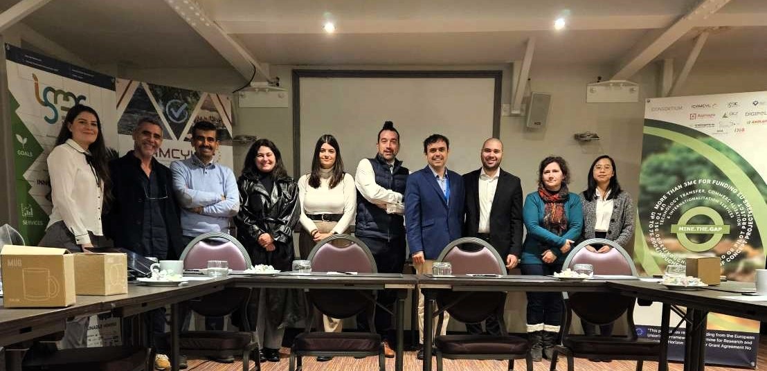 ▶ MINE.THE.GAP EU project. is coming to an end! 👏
💡 After a fruitful period of #challenges and #goals achieved, the consortium held its last meeting in #Brussels.
🆙 Now it is time to engage with #stakeholders during the final events within the #EURawMaterialsWeek