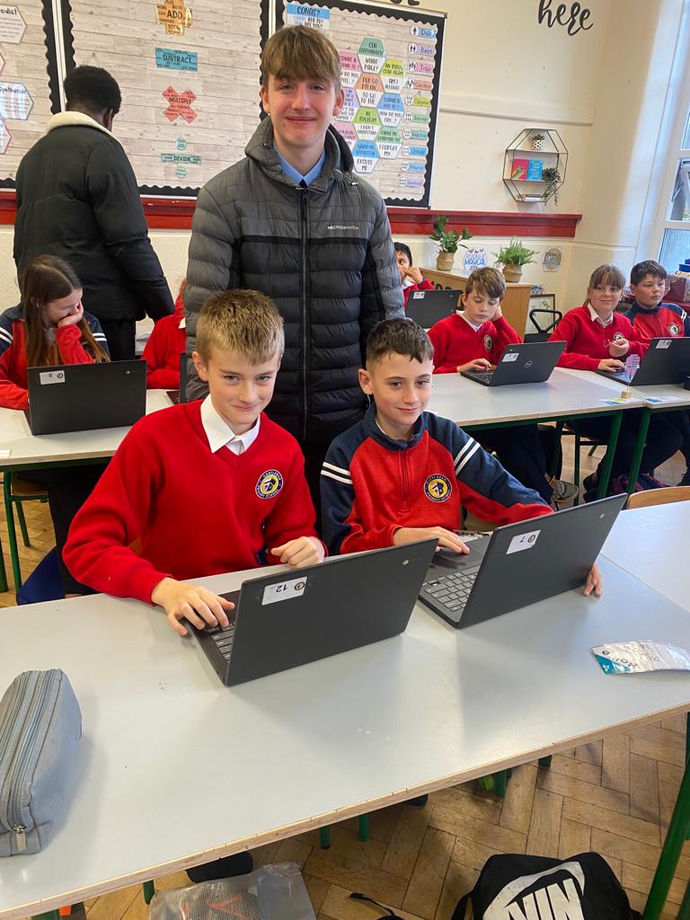 Castlebar_PS's tweet image. Ms. Lawless' 6th Class had a busy week last week - trying out some coding with St. Gerald's students and presenting their projects to teachers &amp; classes! Well done everyone! @stgeralds @thecontel #codingfun #countriesoftheworld😀