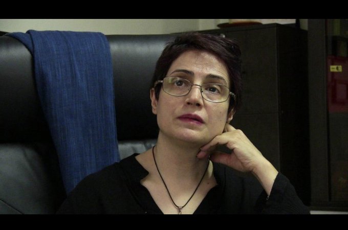 Urgent - l'état de santé d'éminente militante des droits humains #NasrinSotoudeh, se dégrade en détention. Nasrin vient d'être transférée de la prison de Gharchak à la prison d'Evin, dans un état de santé très préoccupant. Elle a été arrêtée le 29 octobre aux obsèques d'Amrita