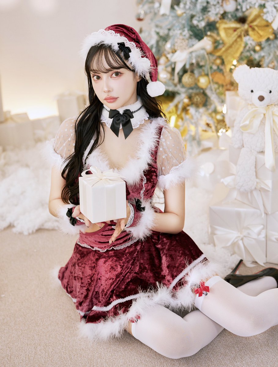 中村里砂が着る𝐶ℎ𝑟𝑖𝑠𝑡𝑚𝑎𝑠 𝐶𝑜𝑙𝑙𝑒𝑐𝑡𝑖𝑜𝑛 ❆.*・ﾟ