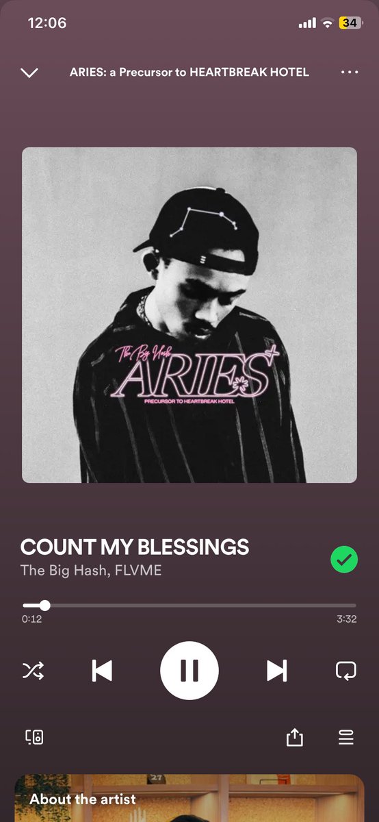 Yolophonik's tweet image. Random picture of me &amp;amp; a song I produced.