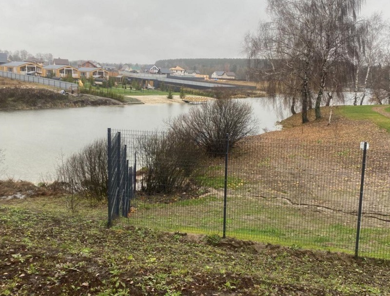 ecmo_ru's tweet image. Берега за забором
Жители Домодедово жалуются на захват и огораживание водоохранных зон. 🔒
Им удалось добиться реакции на свои претензии: ecmo.ru/news/v-domoded…
#домодедово #барыбино #белыестолбы #подмосковье #мо #огораживание