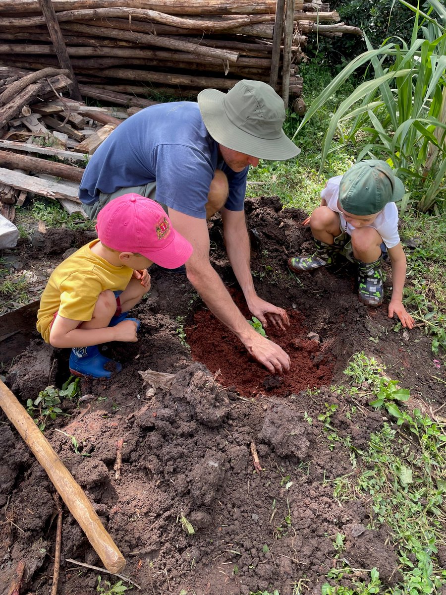 AlamayaLtd's tweet photo. We prioritize our environmental responsibility. Our commitment is evident as we're in the process of adopting ISO 14001 standards across the @alamayagroup. We proudly supported the National #TreePlantingDay with our families. 🇰🇪🌳 #Alamaya #Sustainability #ISO14001 https://t.co/Fh8LvoEpzO