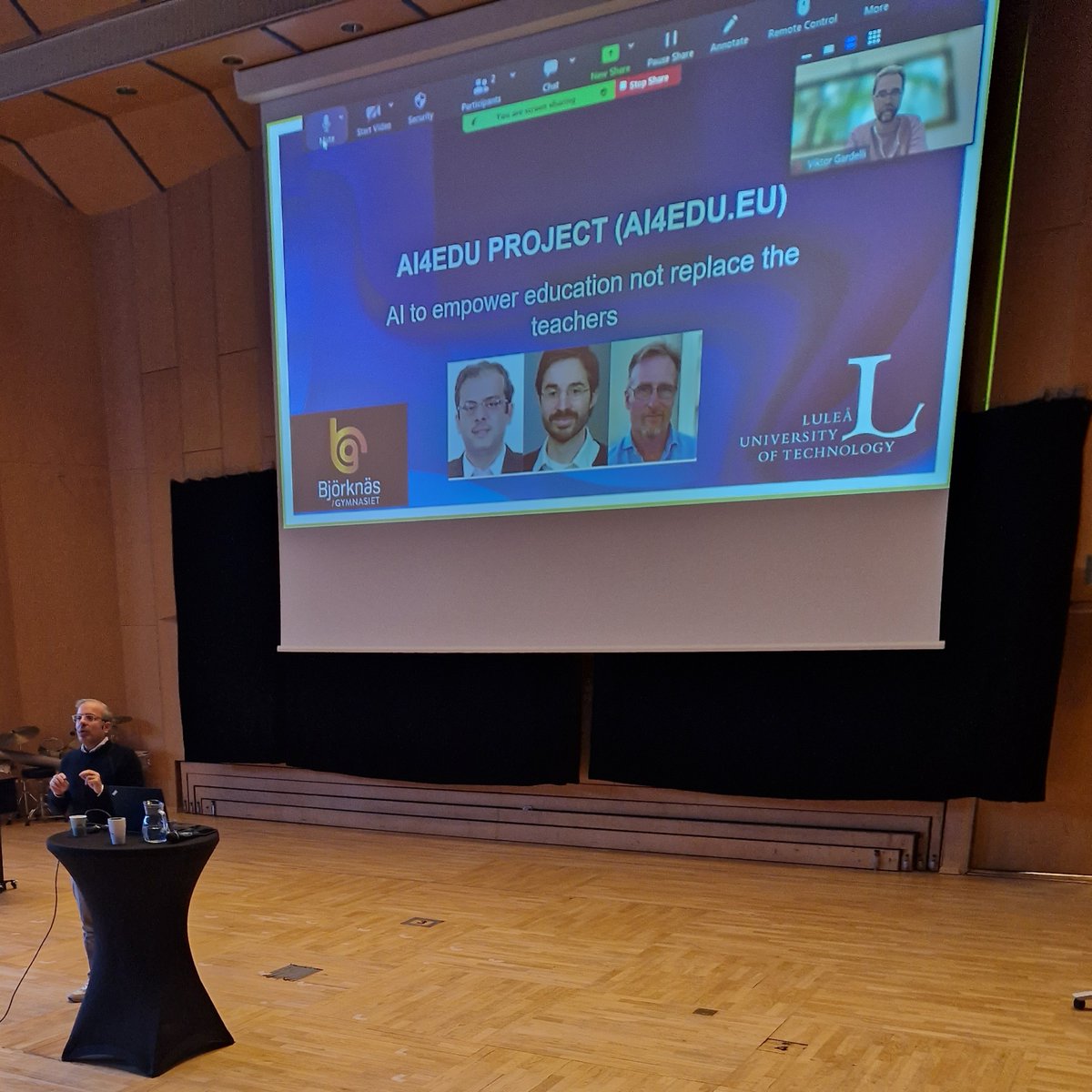 #Boden Kommun’s initiative to enhance #AI #education in Boden's #schools led to a one-day #workshop on 30 October to elucidate the impacts of AI on #teaching. Luleå University of Technology was invited to introduce the AI4Edu project to approximately 50 enthusiastic teachers.