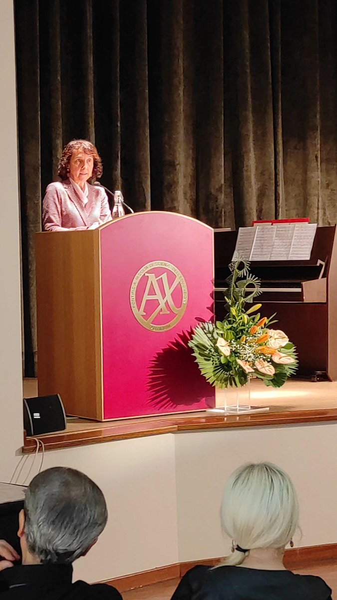 "Povertà educative per difficoltà di accesso all'apprendimento, ma anche per la crisi di fiducia nella vita". Rimettere al centro il rapporto tra docente e studente
Antonella Sciarrone Alibrandi, sottosegretario Dicastero cultura e educazione S.Sede
#inaugurazioneannoaccademico