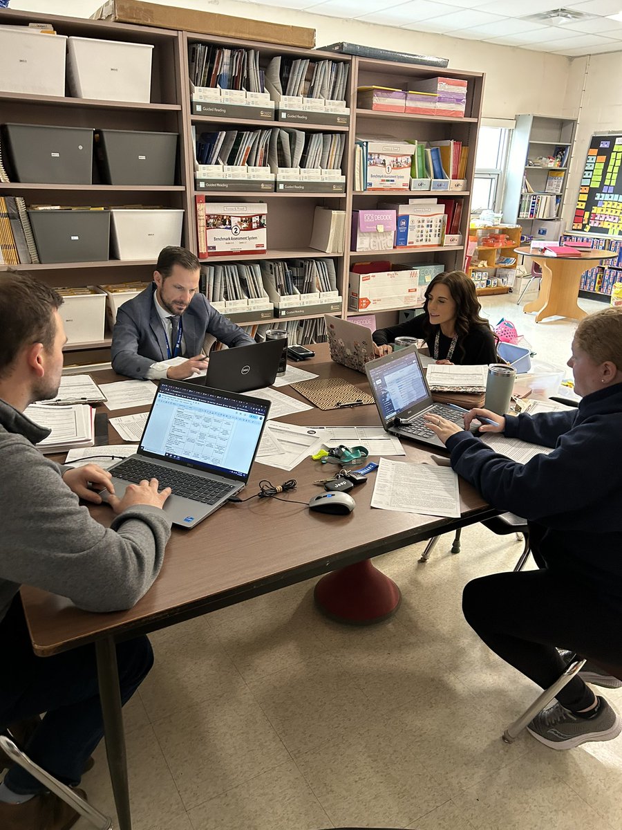 MacjanetJay's tweet image. Moderating tasks in reading, writing and math for grades 3 and 6 at GPS! Using data to drive instruction and fill learning gaps. The Grizzly Growl is in full effect! So proud of this team as they set high expectations and support the learning! Love ❤️