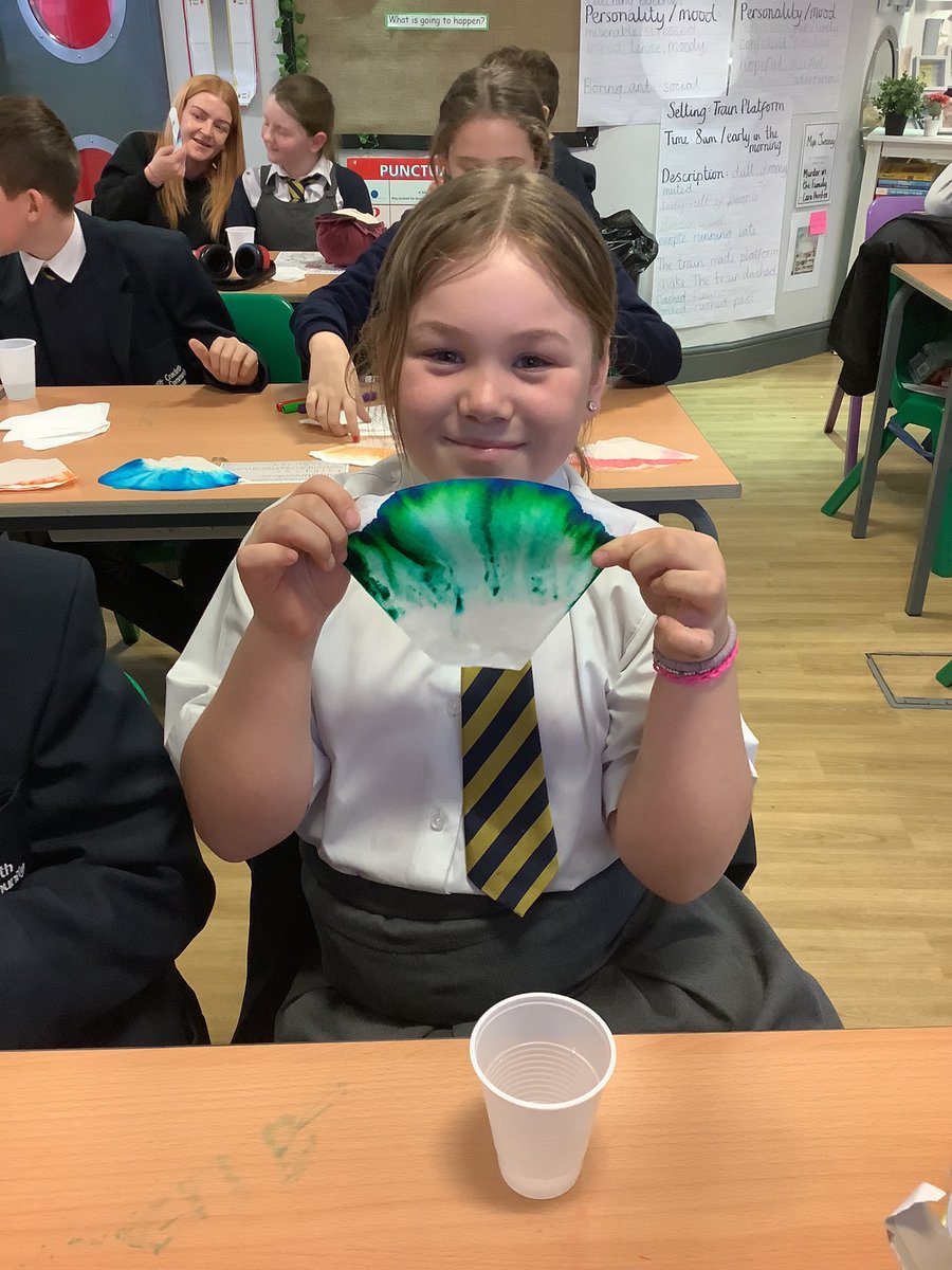 Y6S_CCPS's tweet photo. Messy Science! 🦠 🌈 

We had a great time discovering the different coloured pigments that are in the markers that we use at school using the method of Chromatography! 

Thank you to the parents and carers who were able to join us today! 

#croxtethscience #sciencecroxteth https://t.co/gFVCwptUR3