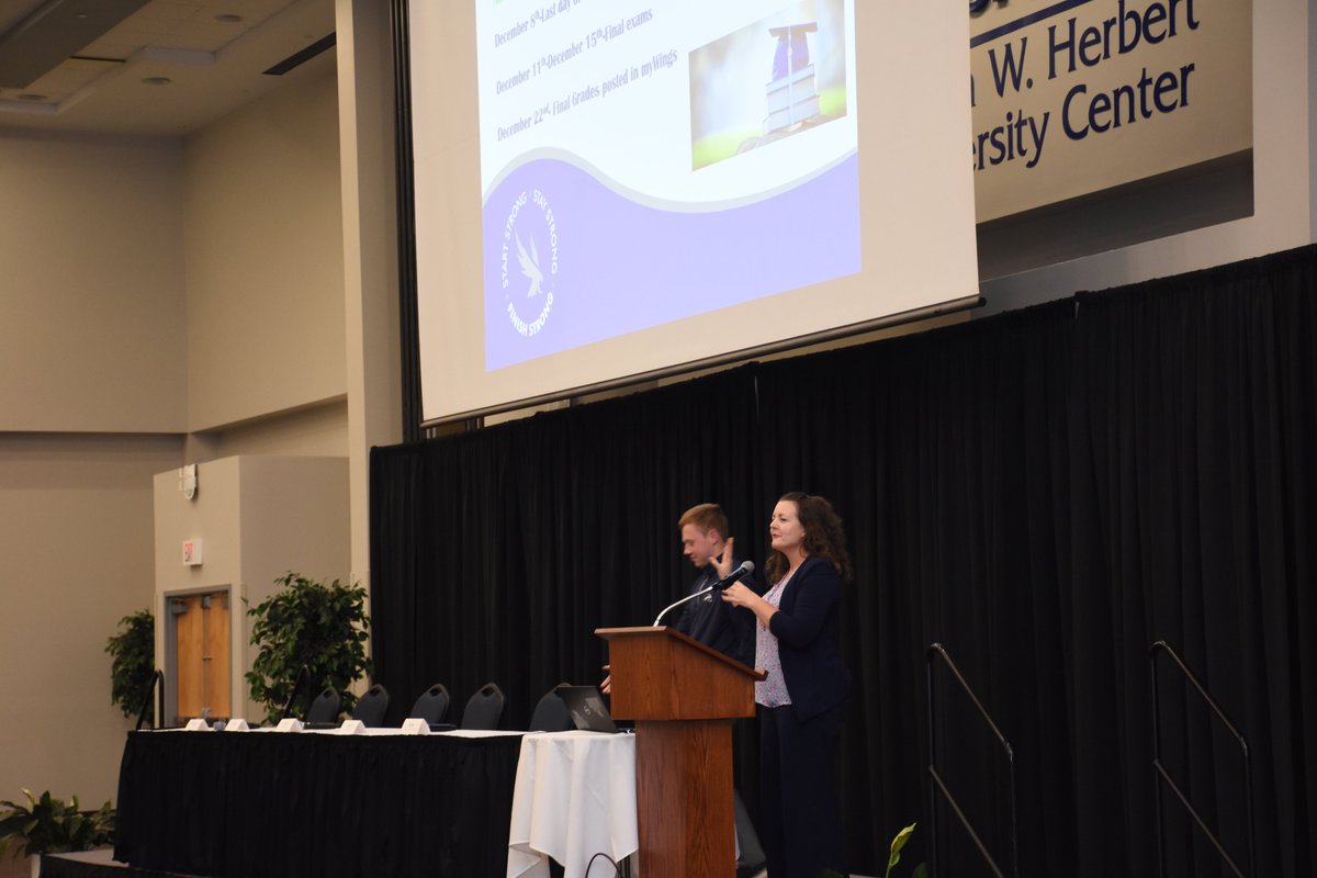 CogginCollege's tweet photo. We had over 200 students in attendance for our Foundations in Business event held September 18th. The event allowed students to learn about the amazing tips and opportunities provided by advising and study abroad. https://t.co/CCVcorA9i6