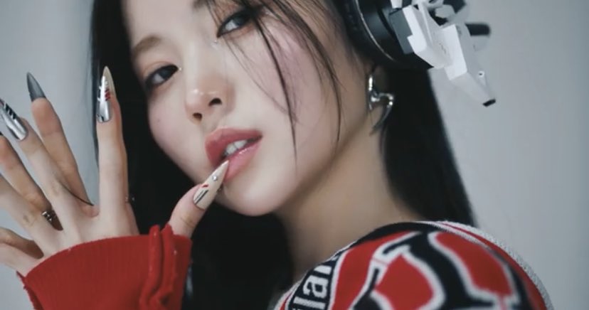 picbaemon's tweet image. ENAMI ASA IS SO PRETTY