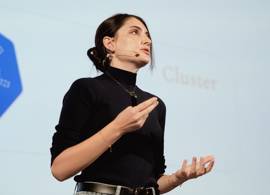 GOTOcon's tweet image. #Kubernetes has emerged as the central hub of the Cloud Native landscape providing a pluggable system that has diversified the ecosystem
@k_gamanji outlines how tools like #Tinkerbell & #ClusterAPI unlock a robust deployment of bare-metal infrastructure
youtube.com/watch?v=PHrUSp…