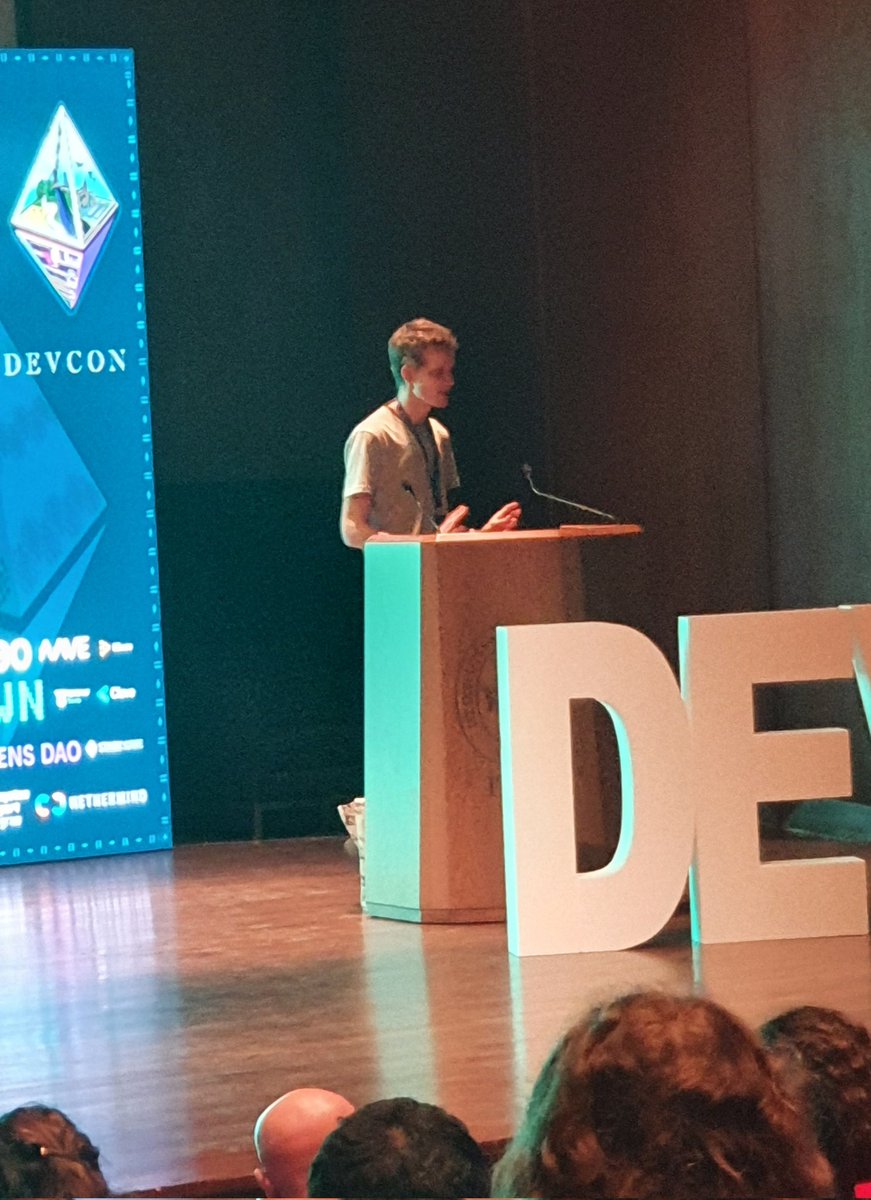 pepearaucano's tweet photo. One day I had to meet Gavin collaborator..good to hear you Vitalik! #NotDevcon 😁 @EFDevconnect https://t.co/3mue5QMjqi