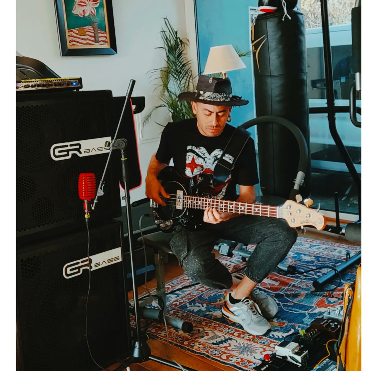 Combass's tweet image. Milano - nuova musica - 📀💿💾
.
#studiodiregistrazione #newmusic #milano #combass #mortalcombass