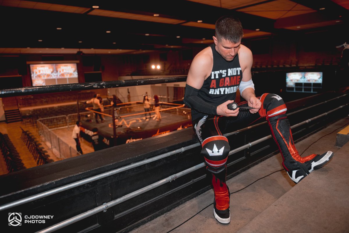 thechrisdenker's tweet photo. I’ve been waiting to post about this gear for MONTHS

Huge shout to @TheRealDavenpoe &amp; @MainEventGear for bringing the classic Danger look to life plus a few new personal touches

Also completely unrelated do any wrestlers know how to get blood out of their tights lmk thx 👀 https://t.co/6fgMgAUwtG