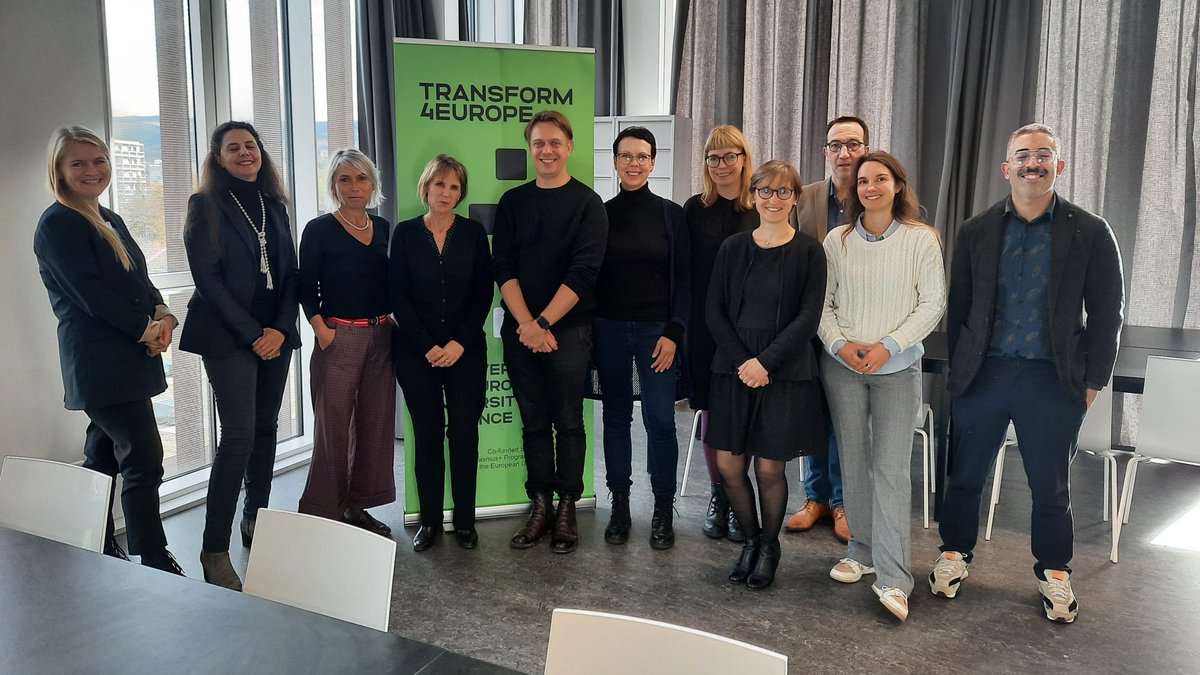 L’UJM accueille, du 13 au 15/11, une délégation de l’Académie des Arts d’Estonie (EKA), pour une visite et des échanges autour des thématiques #recherche #arts #territoires #savoirs, organisés dans le cadre de #Transform4Europe, université européenne dont #UJM #EKA sont membres.