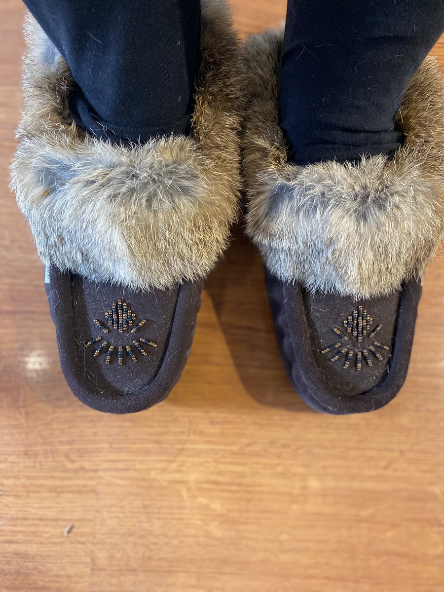 K5Acres's tweet photo. #RockYourMocsPDSB
@PDSBIndigenous 
Cozy and comfy 🤎 https://t.co/dC5y22sCRi