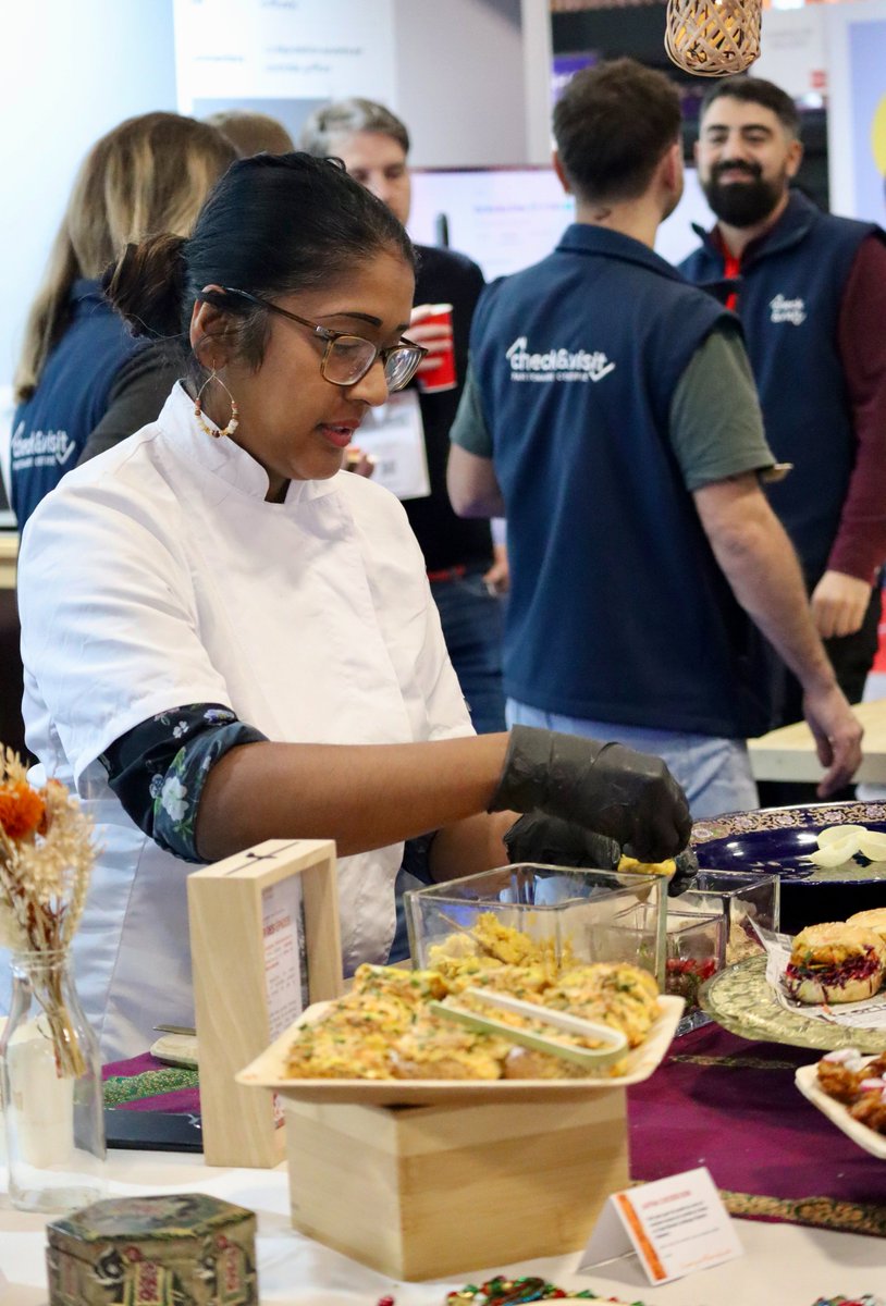 Check & Visit tweet media