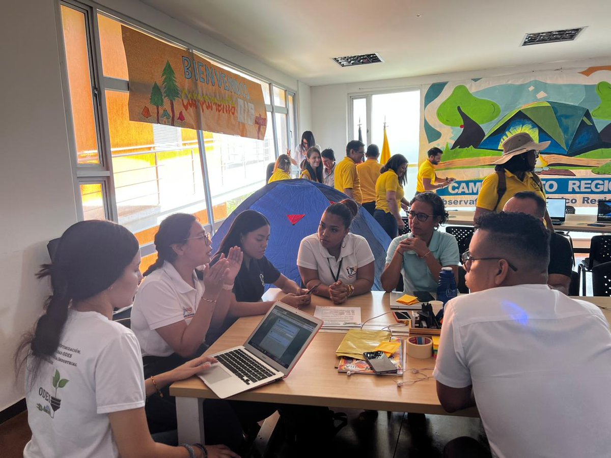 BryanAlbusB's tweet photo. Pensamiento y Liderazgo Unadista, Formación Solidaria, UNAD como Acción Comunitaria.
#Carpa2
#CampamentoOIRimprontaUNAD #ZCAResUNADenTerritorio
#ImprontaUNAD
@ElOIRdelaRegion @UniversidadUNAD @UNAD_zcar @linamonsalve43 https://t.co/onEhKTBVEY