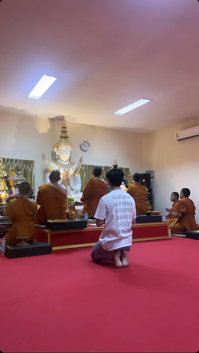 kanoompeekpoon's tweet image. 💬สาธุ

IGs : nuk.pirada 

#Saint_sup l