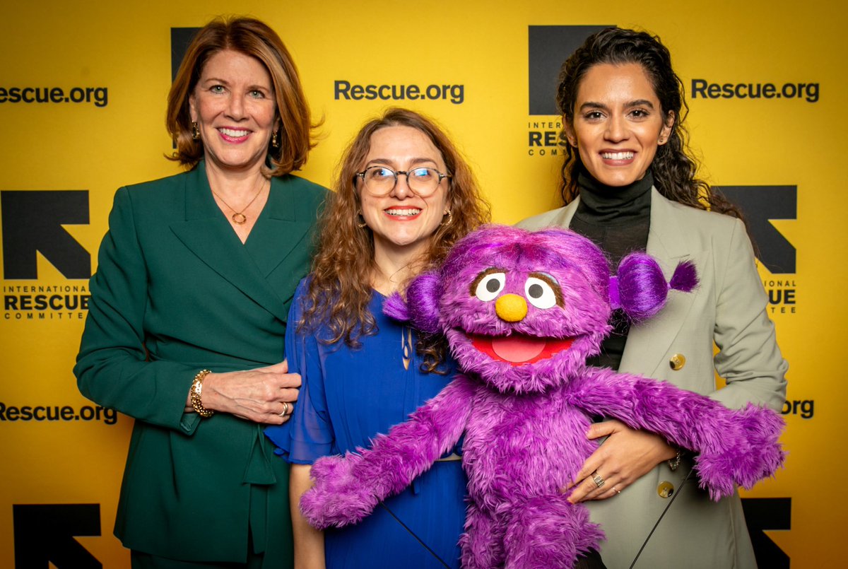 SherrieWestin's tweet photo. Thrilled to join @RESCUEorg to discuss #AhlanSimsim - the largest childhood intervention in humanitarian response created by IRC & @SesameWorkshop, funded by @macfound. We hope for additional support to continue this crucial work. Basma rocked, only outshined by @OfficialSting! https://t.co/aIsZOhFG9m