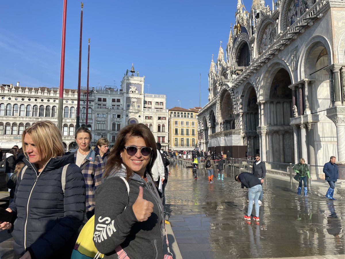 ElifGrz's tweet photo. Su içinde yaşam…#Venezia https://t.co/fHZIRzX8mY