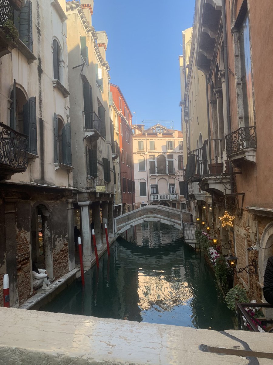 Su içinde yaşam…#Venezia