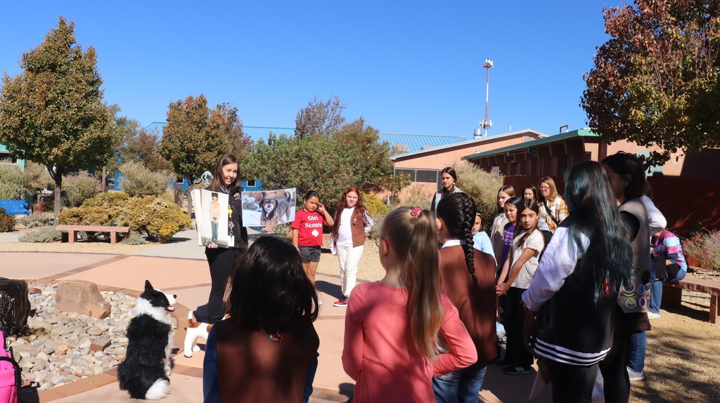 🐾 Making Memories at Animal Humane! 

🐶 Savannah, the Humane Educator, guided Troop 218 through the "Be a Tree-Dog Bite Prevention" presentation and treated them to an insightful tour of the campus. 

Let's continue spreading love and compassion for our four-legged friends! 🐾