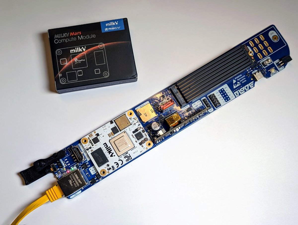 Merocle's tweet image. A RISC-V Compute Blade

Based on milkv.io/mars-cm module from @MilkV_Official 
#computeblade #riscv @risc_v