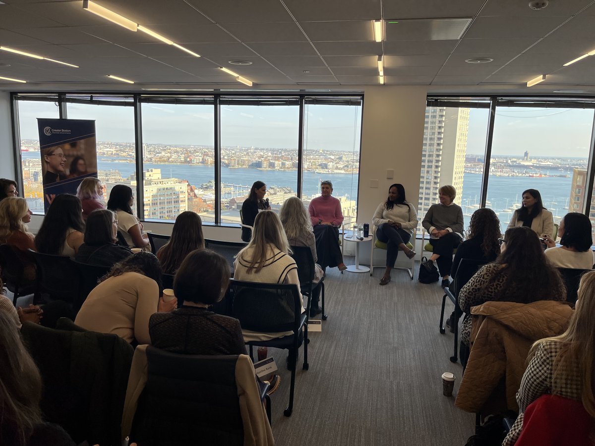 bosbizwomen's tweet image. The panel has kicked off! #WNET30 #Pinnacle30