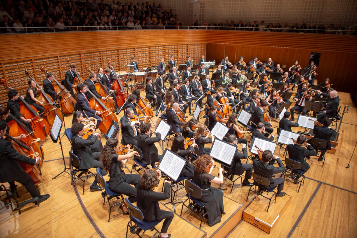 We wish our dear Maestro @DBarenboim a very happy 81st birthday! Photo credit: Lucerne, August 2023 © Manuel Vaca