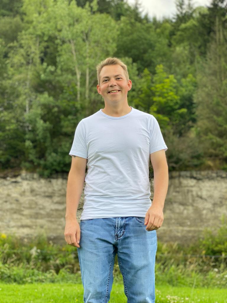 MuckiTtv's tweet image. U vs. Ur on Repeat 🔄