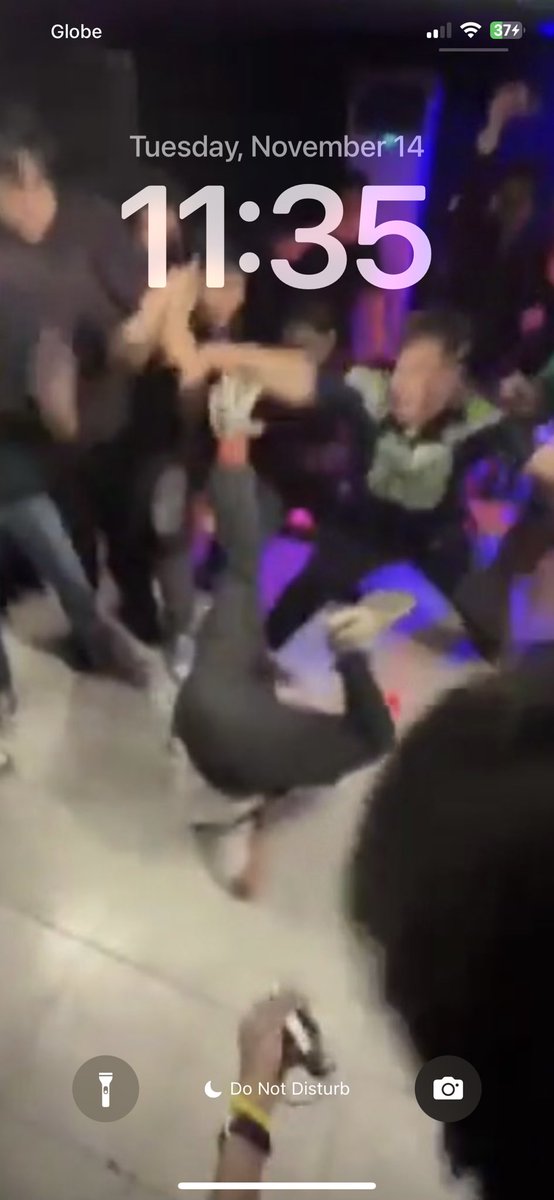 kimbokjudd's tweet image. show your lockscreen or have seven years of bad luck.