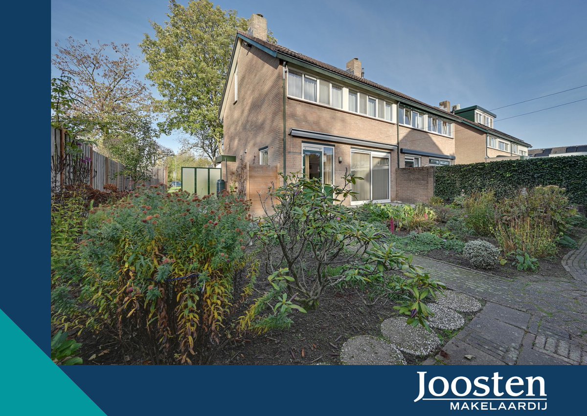 In de wijk 't Stegeslag ligt deze goed onderhouden en zeer nette ruime helft van een dubbel woonhuis met vrijstaande garage. De woning heeft 4 slaapkamers, een heerlijke beschutte tuin gericht op het zuidoosten en een vrijstaande garage.

#tweeondereenkapwoning #nvmmakelaar