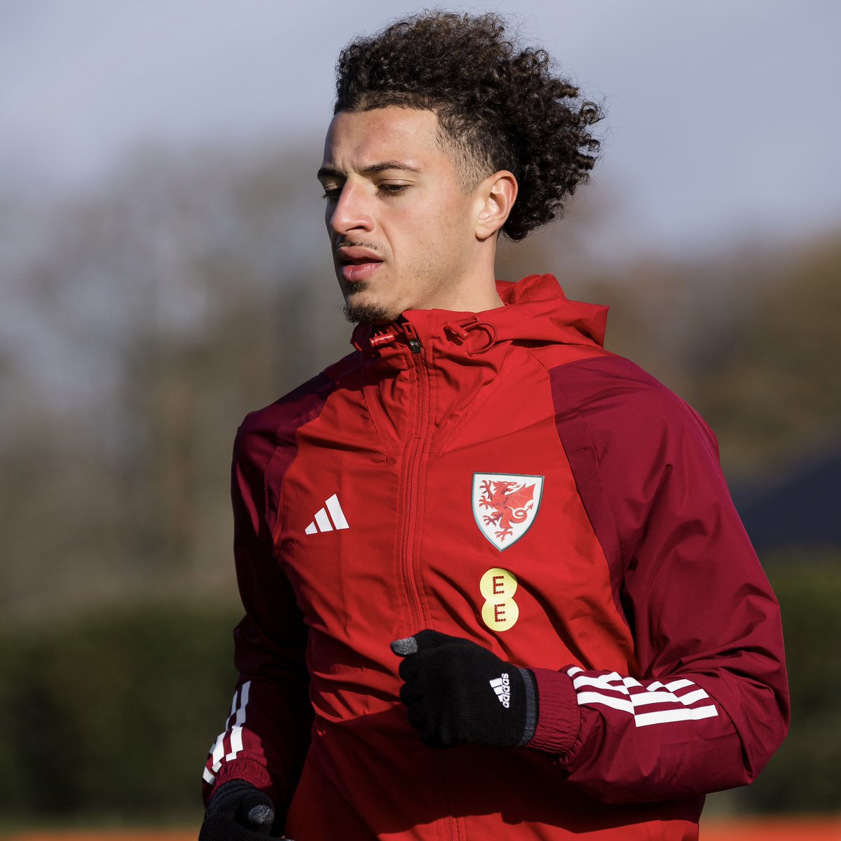 LUFC's tweet photo. 🏴󠁧󠁢󠁷󠁬󠁳󠁿🔜 @ethanamp26 https://t.co/MtiPQwL0RN