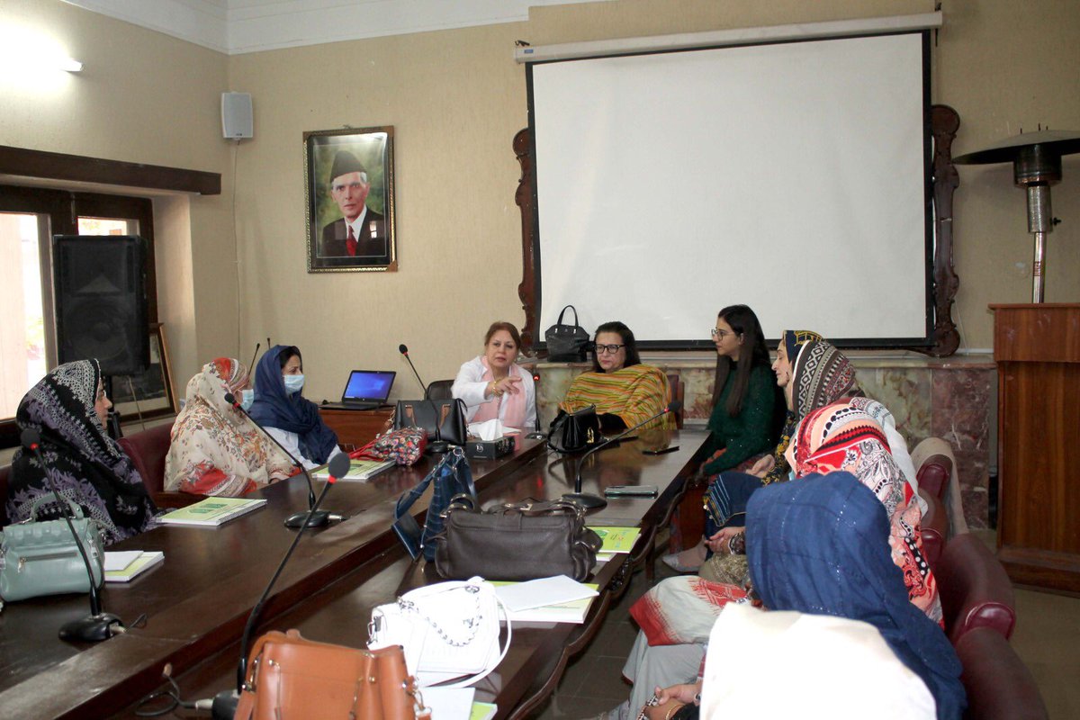 JIHA_Official's tweet photo. The Health Department of KPK, with UNICEF's help, started a 7-day Pregnancy, Childbirth, Postnatal, and Newborn Care Course at Women Medical College, Abbottabad. It began on Nov 13, 2023, and ends on Nov 19, 2023. Thanks to all involved for this collaborative training effort. https://t.co/NmpDiq8kiq