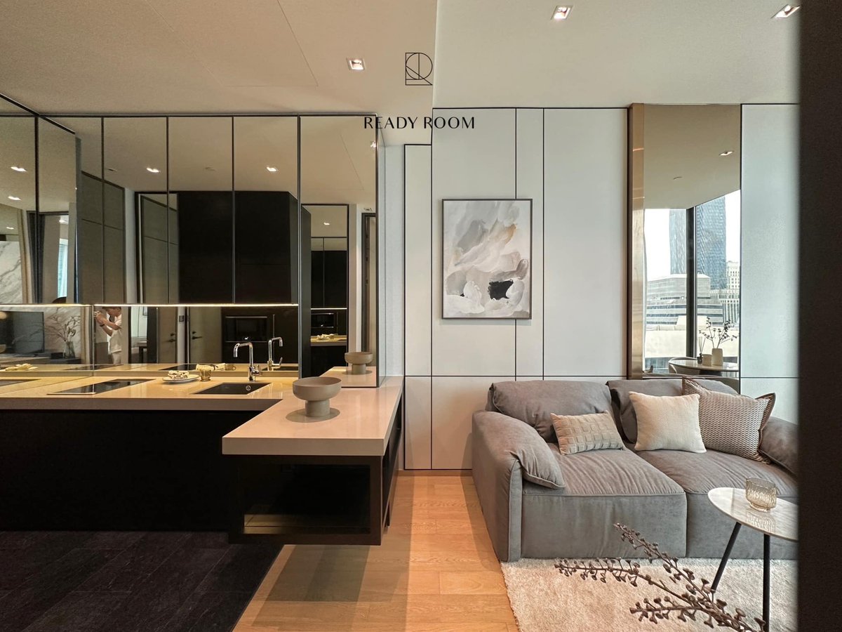 PrimeMeridianLX's tweet photo. 28 Chidlom, Bangkok | Super luxury 1 bedroom condo, interior size of 47.25 sqm, beautifully furnished, prime central location close to BTS Chidlom.

Available for rent: 47,000 THB / Month
#28Chidlom #Bangkok https://t.co/0DUlAi59Ni